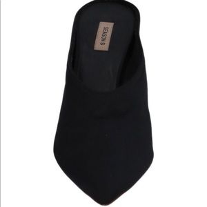 Season 6 Yeezy Mule Pump